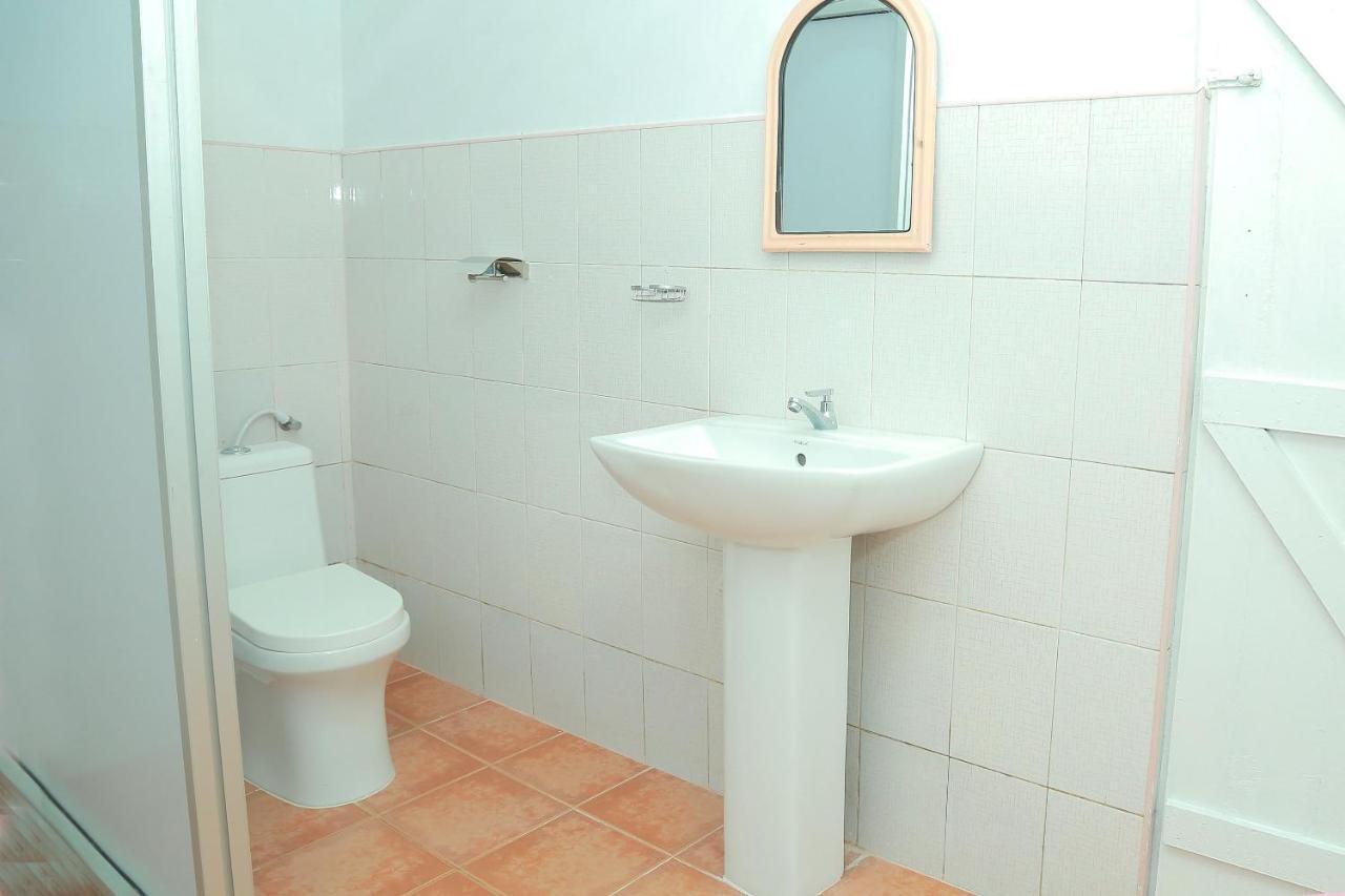 Oyo 238 Selva'S Guest House ヌワラ・エリヤ エクステリア 写真